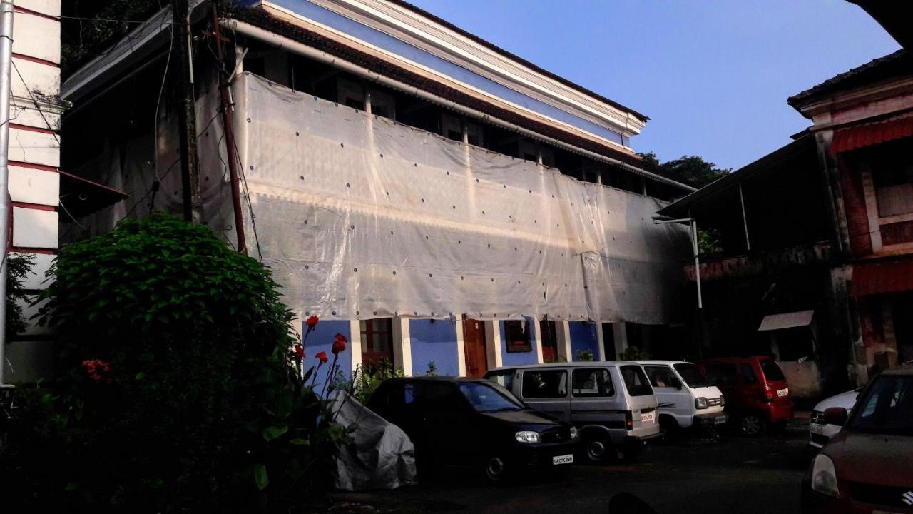 Abrigo De Botelho