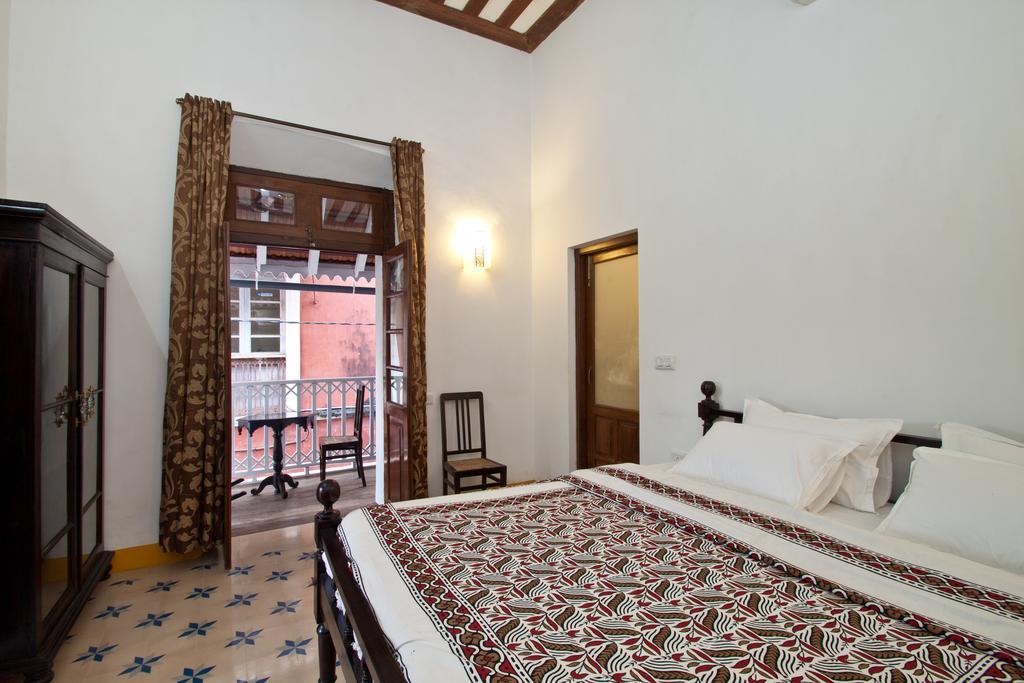 Abrigo De Botelho Guest house GOA