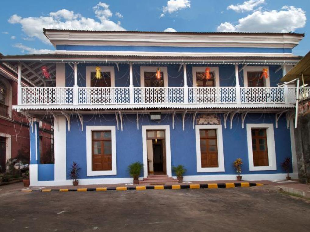 Abrigo De Botelho GOA